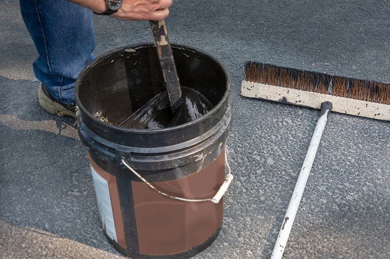 Asphalt Sealcoating in Miami Dade County, FL